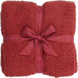 BNWT Barefoot Dreams CozyChic® Throw in Cranberry